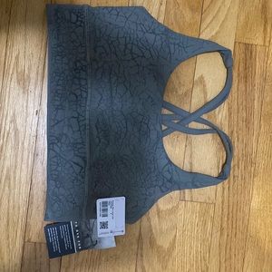 Lulu lemon energy bra long line size 6 brand new with tags